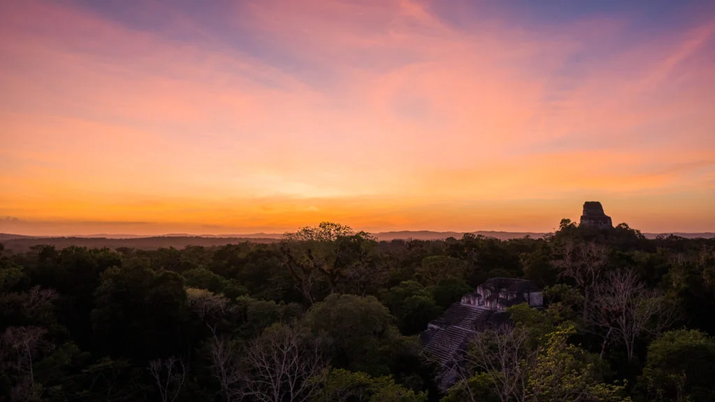 Tikal Amanecer
